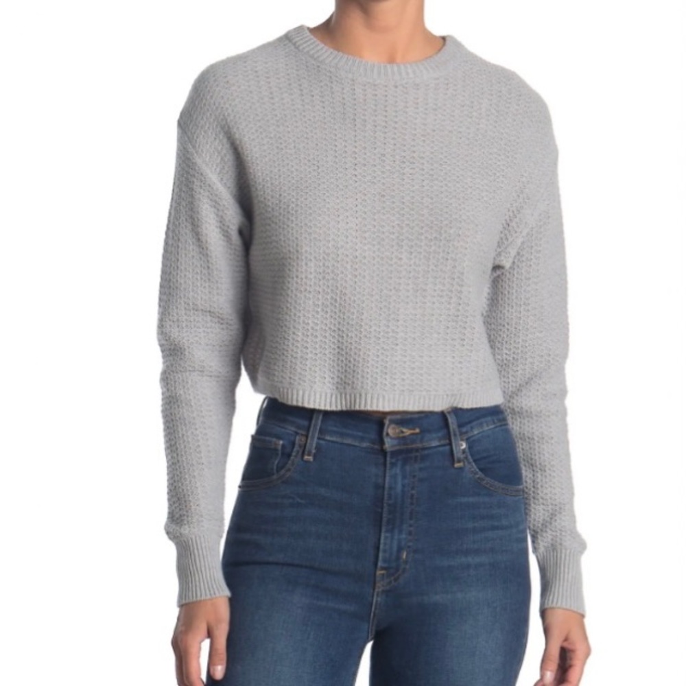 Lightweight cropped sweater